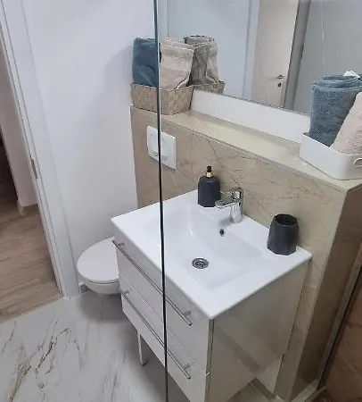Elias Luxury Апартаменты Констанца