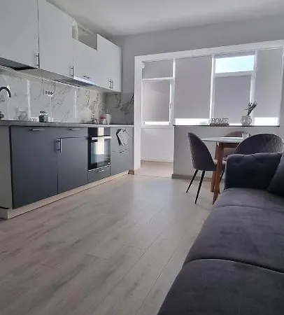 Elias Luxury * Констанца
